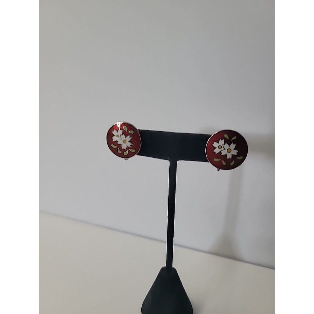 Vintage Red Enamel Daisy Flower Screw Back Earrings Cottagecore Floral Studs